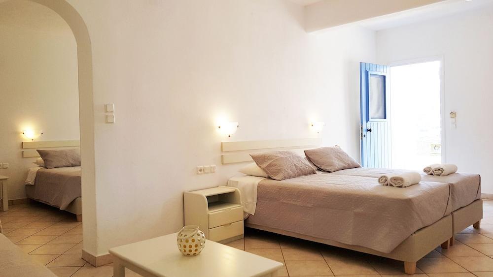 Paros Paradise Apartments Екстер'єр фото