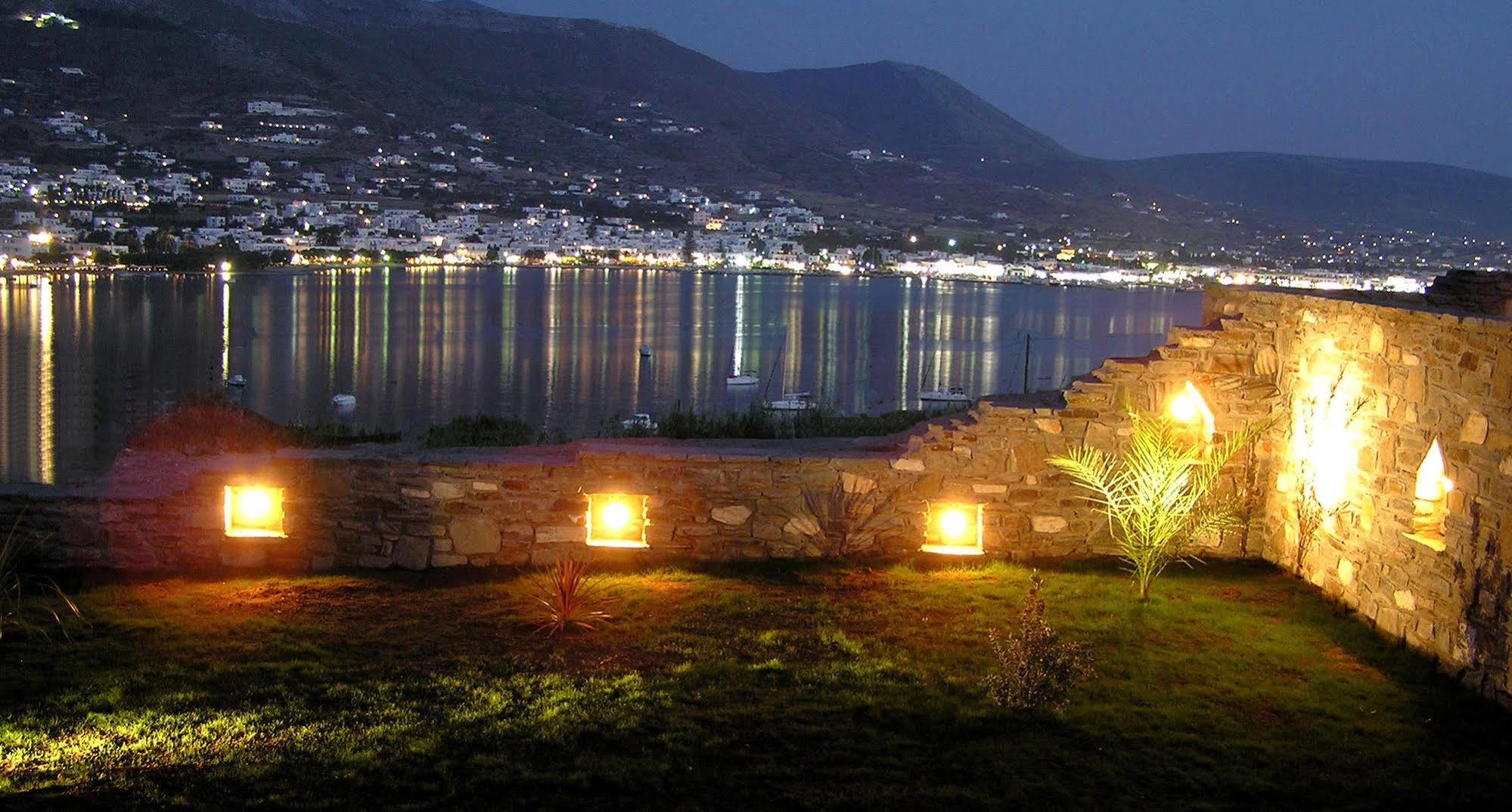 Paros Paradise Apartments Екстер'єр фото