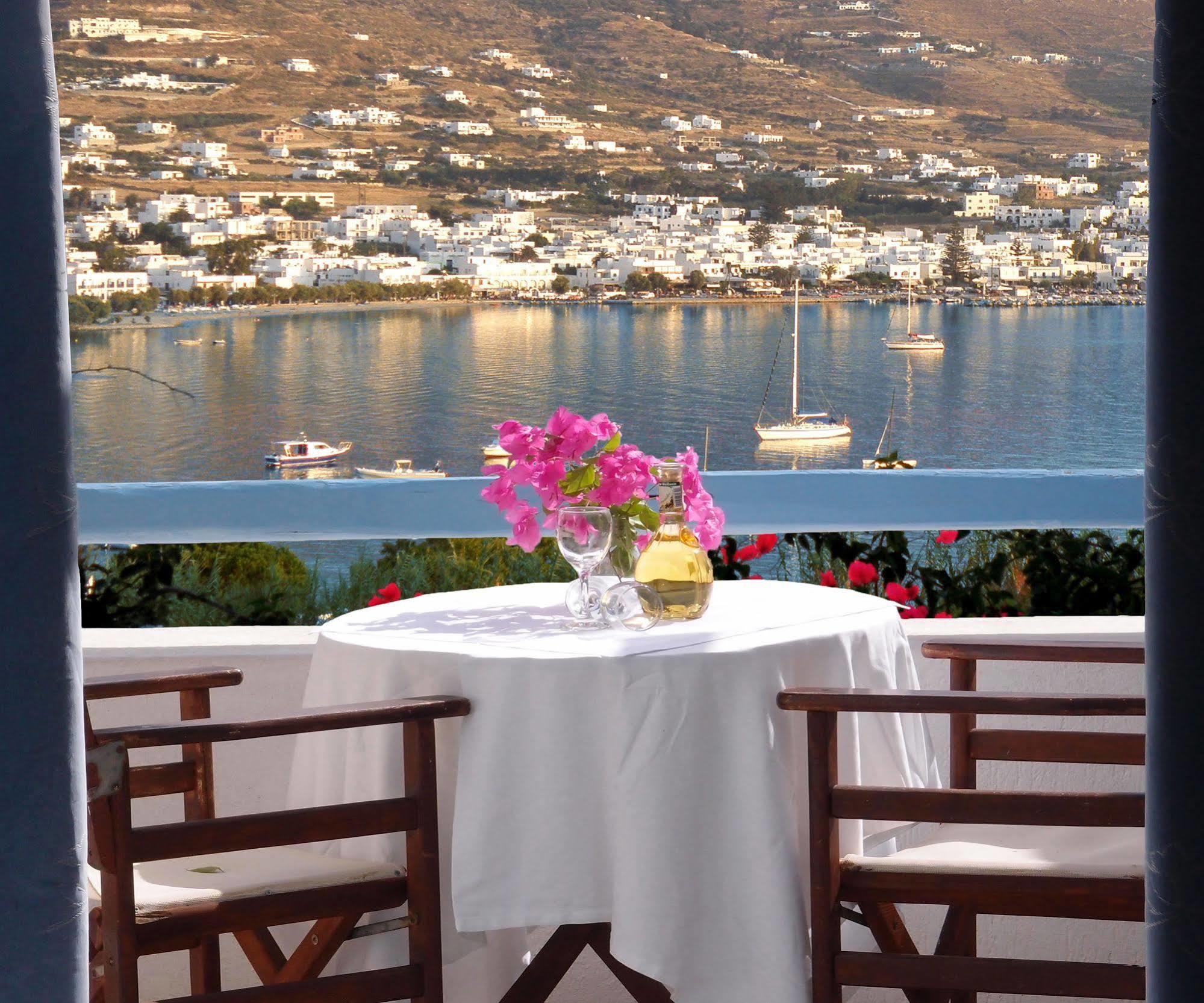 Paros Paradise Apartments Екстер'єр фото