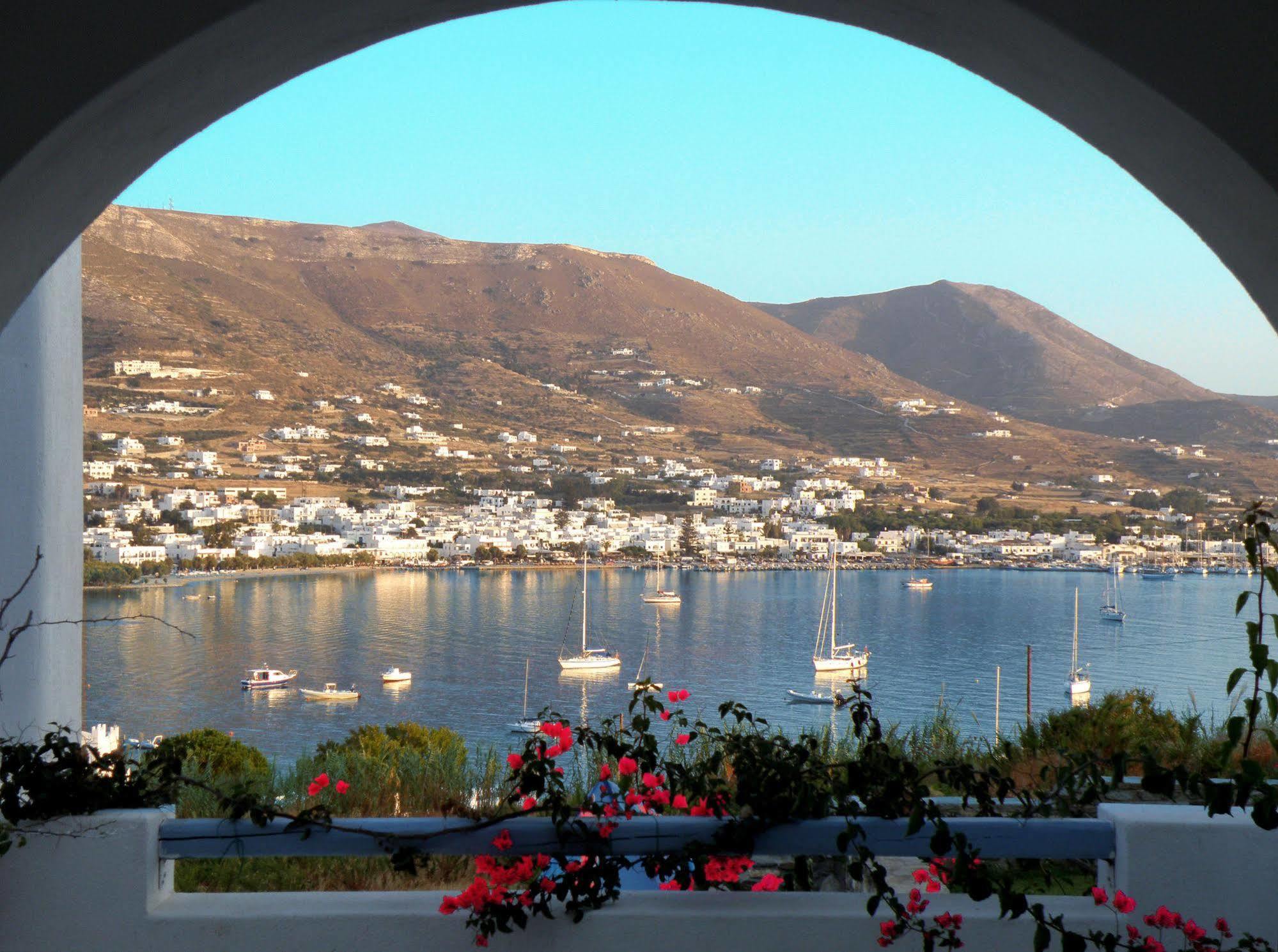 Paros Paradise Apartments Екстер'єр фото